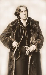 Oscar Wilde (1854 - 1900) omkring 1882 av Napoleon Sarony (1821 - 1896).