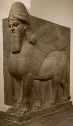 Bevingat lejon med människohuvud (lamassu), c.883–859 f.Kr. (gipsalbaster)