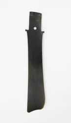 Gaffelmejsel (zhang), Qijia-kultur, ca 2500-2000 f.Kr. (jade (nefrit))