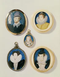 Miniatyrer, från vänster till höger, från T till B: Man med en hand från ett moln; Okänd ung man, 1588; Fru Holland 26 år gammal, 1593; Arabella Stuart, hertiginna av Lennox; Okänd dam.