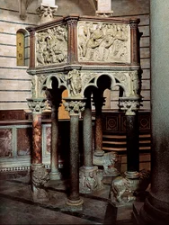 Marmorpredikstol i en kyrka i dopkapellet i Pisa, 1260 (lågrelief)