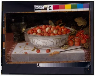 Stilleben Av Fraises-De-Bois I En Wanli Porslinsskål