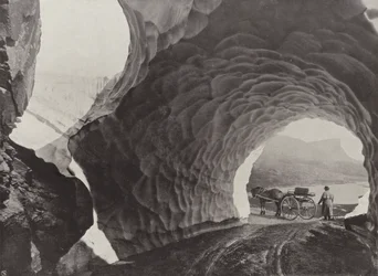 Tunnel genom snö, Hauklidpasset