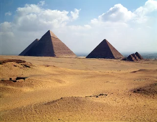 Vy över Cheops, Chefren och Mykerinos pyramider