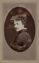 Porträtt av Jane Dieulafoy 1851-1916, ca. 1890.