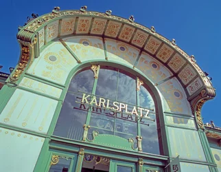Utsikt över Karlsplatz Stadtbahn