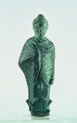 Shami kvinnlig figur, återhämtad från det förstörda templet i staden Nehavand (känd som Laodicea), Iran (brons)