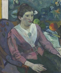 Kvinna framför ett stilleben av Cézanne