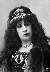 Aimee Tessandier (f.1851-) , fransk skådespelerska och sångerska, fotograferad av Paul Nadar mellan 1890 och 1905, extraherad från samlingen Felix Potin, 500 samtida kändisar, operasångare och dramatiska Frankrike