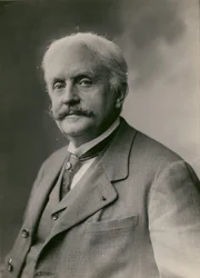 [Självporträtt Paul Nadar]