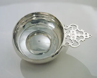 Porringer, 1760 (silver)