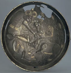 Fat dekorerad med en scen av prins Varahran på jakt, sassaniddynastin (226-651) (silver med förgyllning)