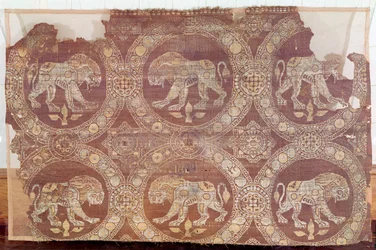 Tyg från St. Julians grav, 300-500-talet (textil)