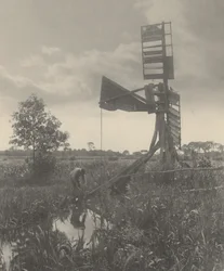 En ruin av en vattenkvarn,1886 (foto)