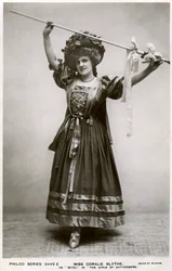 Miss Coralie Blythe som Mitzi, c1908.