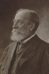 Porträtt av kompositören Camille Saint-Saëns 1835-1921, 1910.