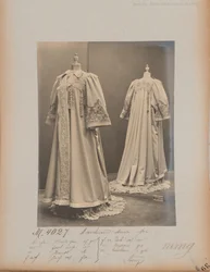 Albumsida: House of Worth, Coat