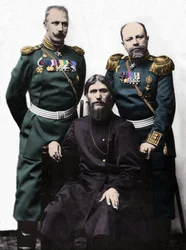 Grigory (Grigory) lefimovich Novykh, känd som Rasputin (Rasputin) (1869-1916) med kapten von Lohman och prins överste Putyatin. (Vänster till höger: Prins Mikhail Putyatin, Grigory Rasputin och överste D Loman)