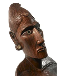 Kvinnlig figur (moai papa) från Rapa Nui (Påskön) (trä, ben & obsidian) (detalj av MSC 3822528)