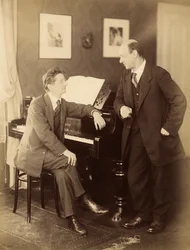 アレクサンドル・ゼムリンスキーとアーノルド・シェーンベルク、プラハ、1917年。スウェーデン