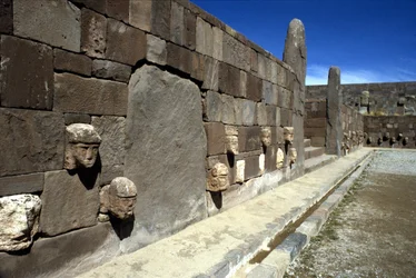 Förcolumbiansk arkeologisk plats i Tiahuanaco, Bolivia.