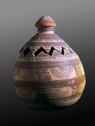 Förhistoria, iberisk civilisation: dentee begravningsurna från järnåldern. Från Galera (Granada)