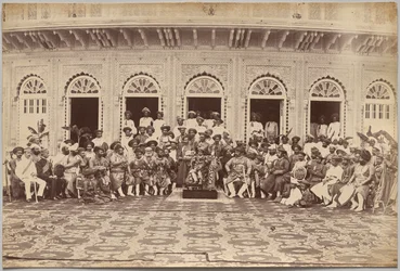 Maharadjan av Scindia, adelsmän och höga ämbetsmän, Gwalior