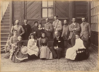 Vicekungligt sällskap i Shimla, verso