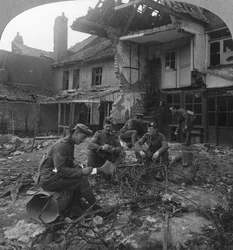 Hus skadade av tysk granatbrand, Ypres utmärkande, Belgien, första världskriget, c1914-c1918
