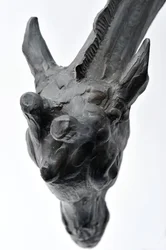 Stor giraff med sänkt huvud, modellerad 1909-10, gjuten före 1913 (brons) (se även 3084917-43)