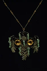 Art Nouveau: halsband i guld, topas och emaljer. Atelier rene Lalique. 1900 Parma, privat samling