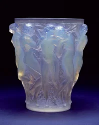 Bacchantes, 1927 (opalglas)