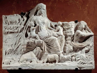 Allegorisk relief personifiering av Moder Jord. Skulptur funnen i Kartago, början av 200-talet. Paris, Louvren