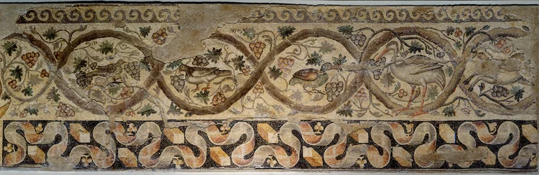 Antikens Rom: mosaik av årstiderna som representerar blommor och djur. Från gården till Constantine villa "" Daphne"". Från Antiokia (nuvarande Antakya) i Turkiet 325-330 e.Kr. Paris, Louvren