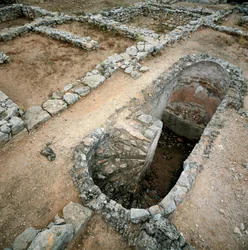 Cistern i den grekisk-romerska staden Ampurias (Empuries), 2:a århundradet f.Kr. (foto)