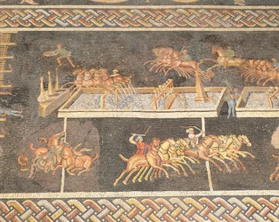 Frankrike, Lyon, Mosaik som skildrar cirkusspelen, Quadriga-loppet