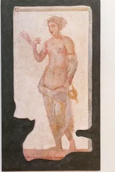 Flicka med en låda, Pallavicini Rospigliosi-samlingen, omkring 200 e.Kr., inv 103420 (fresk)