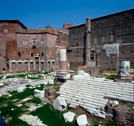 Imperial Forum (Augustus forum): utsikt över Avenger Mars tempel (Marte Ultore). 2 f.Kr. Rom