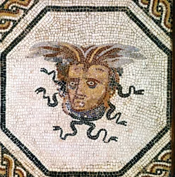 ROMERSK KONST: Medusa.