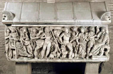 Romersk konst: sarkofag dekorerad med en låg relief som berättar legenden om Faidra och Hippolytos. 3:e århundradet e.Kr. Rom, Museo Nazionale Romano