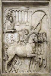 Romerske kejsaren Marcus Aurelius på sin triumfvagn, 200-talet (marmorrelief)