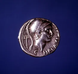 Silvermynt med bilden av Scipio den afrikanske (235 f.Kr. - 183 f.Kr.).