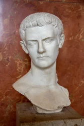 Konst Rom byst av kejsar Caligula (12 - 41 AD) Marmor