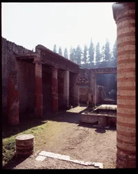Casa della gemma hus, 500-talet f.Kr.-1:a århundradet e.Kr