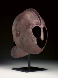 Hjälm, c.4. - tidigt 500-tal (järn)