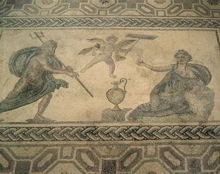 Hög vinkelvy av en väggmålning på golvet, Paphos, Cypern (Foto)