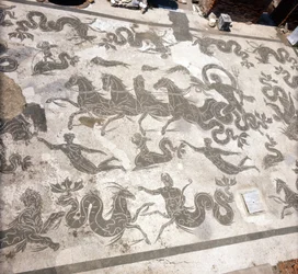 Antika Ostia: mosaik från Neptunus termer