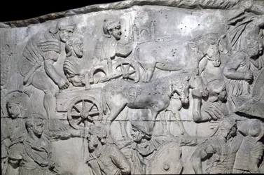 Romersk konst: "" den romerska arméen på gång"" Form från 1862 som återger basrelieferna av Trajanus kolumn (kolonn Trajanus) (Colonna Traiana) i Rom byggd under kejsar Trajanus regeringstid (53-117). Trajane-kolonnen firar minnet av det segerrika campan