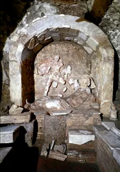 Romersk konst: utsikt över Mithreum (Mithraeum), helgedom tillägnad Mithra-kulten (Mythra eller Mitra). katakomberna av St. Priscilla (santa prisca) i Rom.