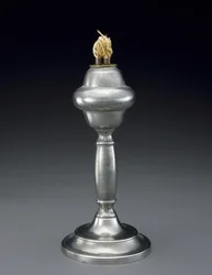 Vätskelampa, c. 1840-1860 (tenn)